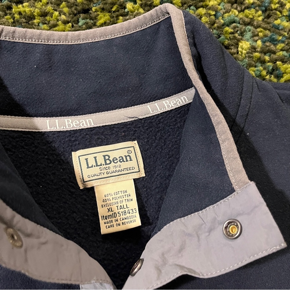 L.L. Bean Men's Navy, Red & Yellow Colorblock Pullover Sweater - Picture 3 of 7